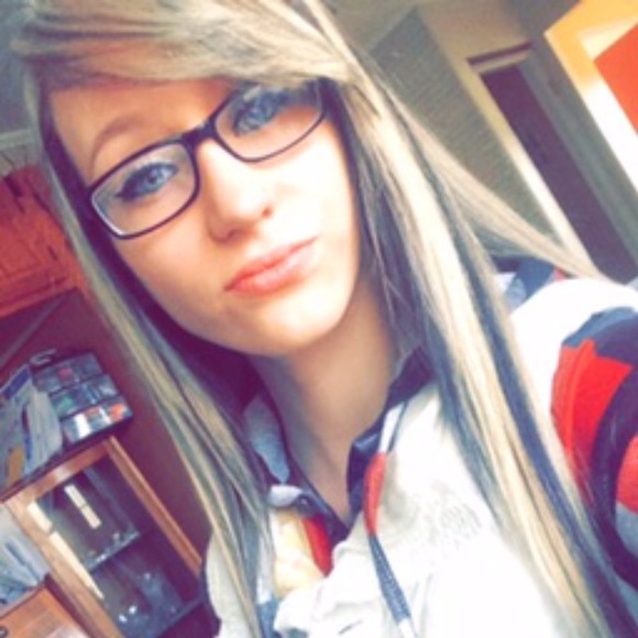 Meet your Posher, Brittany - Picture 1 of 1